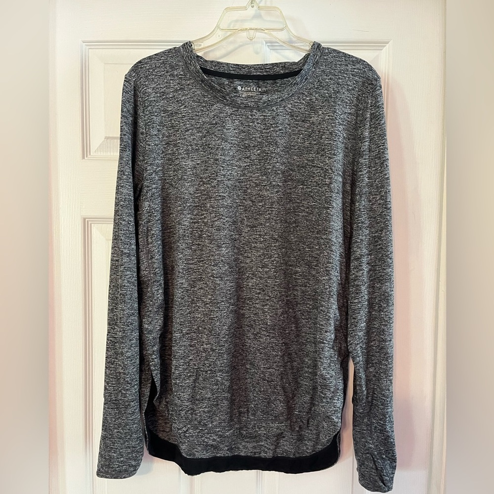 Athleta grey long sleeve shirt. Size L